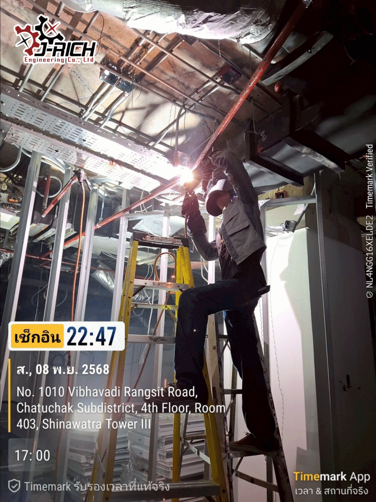 งานย้ายหัว สปริงเกอร์ และ ท่อลมแอร์ อาคารชินวัตร 3 ชั้น 13