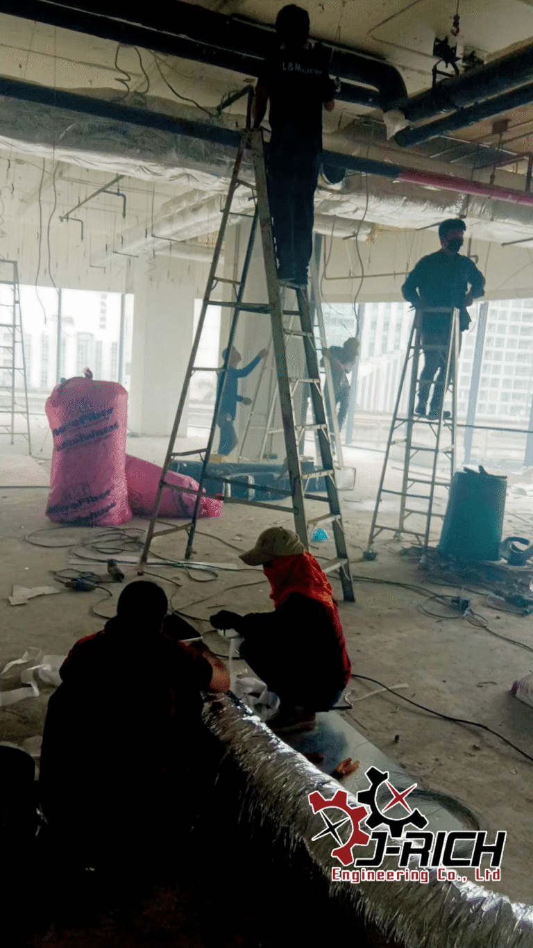 งานติดตั้ง ท่อดักท์ อาคารเพลินจิตเซนเตอร์